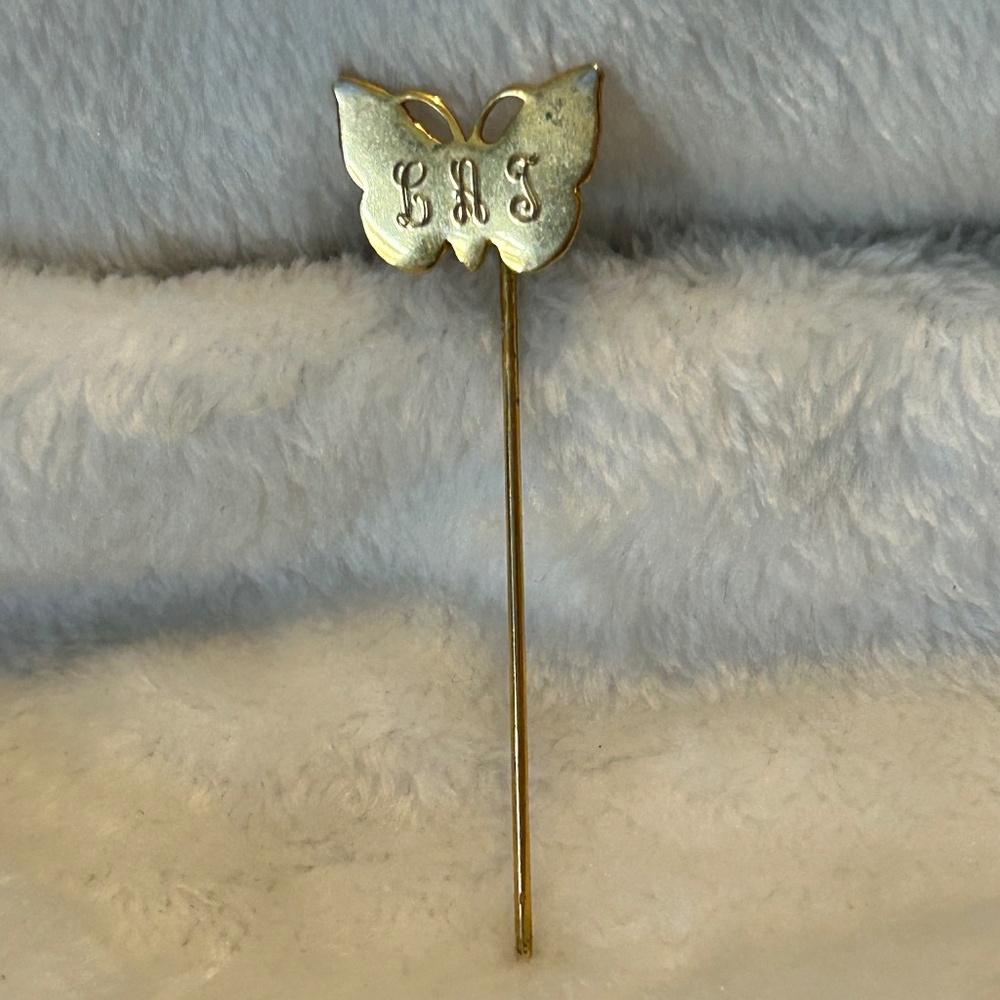 😉Bundle Days😉Vintage 1970s Hat Pin Butterfly Cursive Engraved Gold Tone